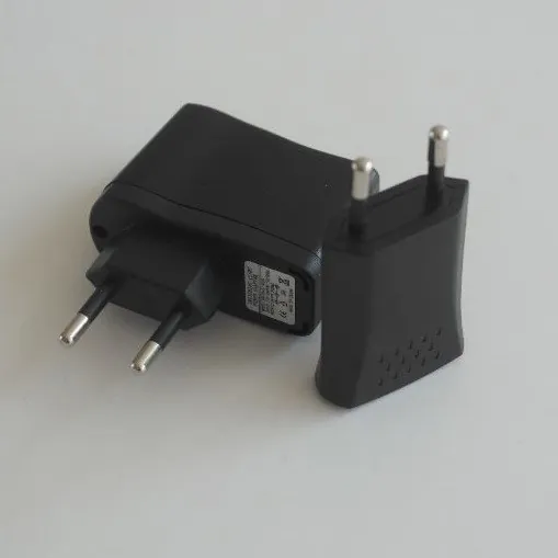 [6] 220 Volt Wall Charger